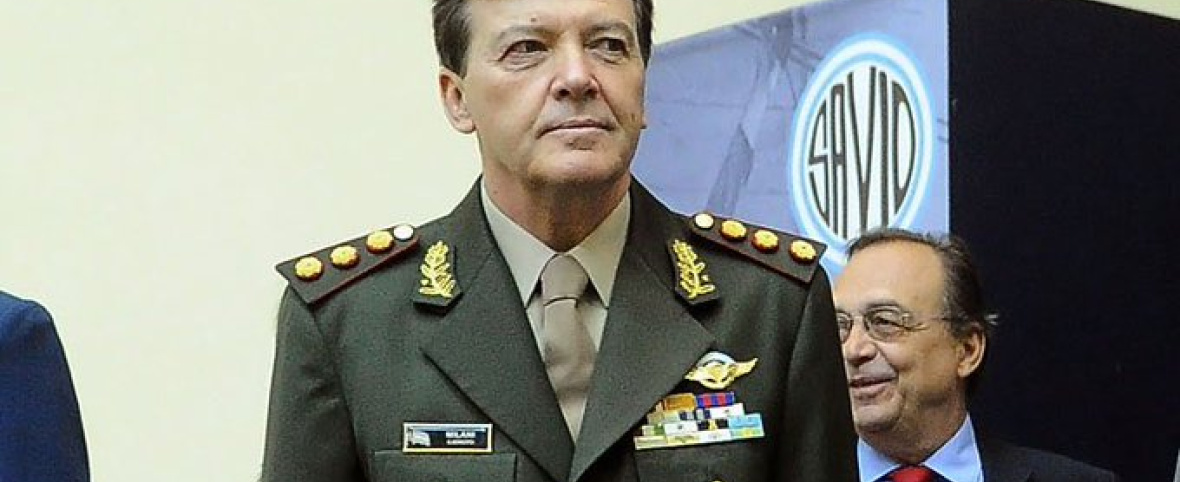 Milani:  “Necesitamos Fuerzas Armadas nacionalistas, no liberales”