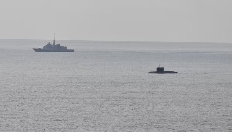 Submarino Ruso Clase Kilo Avistado Frente a Bretaña: La Marina Francesa Inicia Persecución en Aguas OTAN