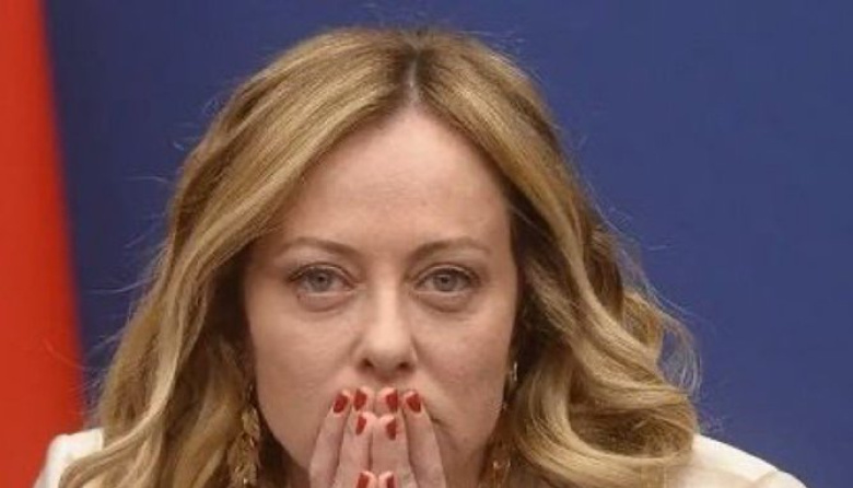 Giorgia Meloni lanza un nuevo desafío a la Unión Europea de Ursula von der Leyen: “Soy Giorgia, soy mujer, soy madre, soy italiana, soy cristiana. ¡Eso no me lo quitarán!”
