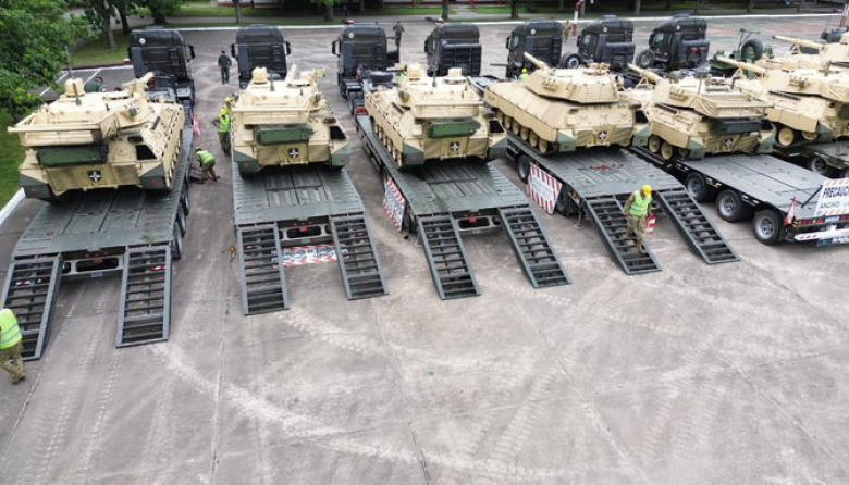 ¡TRUMP ORDENA Y ARGENTINA OBEDECE! Por exigencia de Estados Unidos, el TAM 2CA2 muere: adiós al tanque argentino