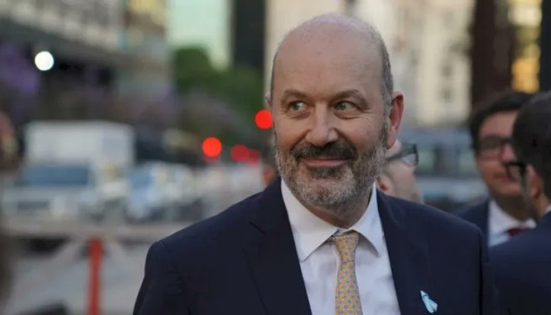 ¡ESCÁNDALO EN EL AJUSTE! Mientras las Fuerzas Armadas reciben un mísero 2 % de aumento, la esposa de Federico Sturzenegger se lleva un contrato de $114 millones en Cancillería