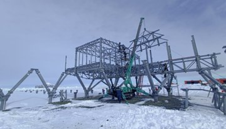 ¡PARALIZADA POR EL AJUSTE! La Base Antártica Petrel, orgullo de la soberanía argentina, queda congelada por el gobierno de Milei