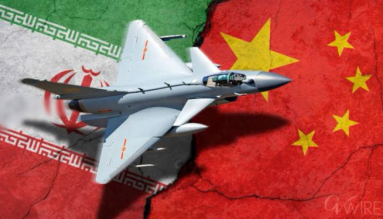 China acuerda transferir los primeros 40 cazas J-10C operativos a Irán