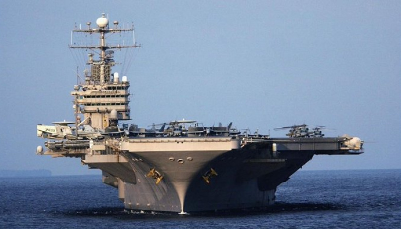 Cuartel General de Khatam al-Anbiya (Irán): "El portaaviones USS Abraham Lincoln fue alcanzado y huyó del área junto con sus destructores de escolta"