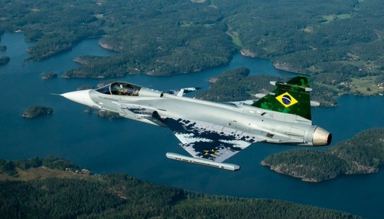 Brasil lanza su primer caza supersónico Gripen F-39E fabricado íntegramente en territorio nacional
