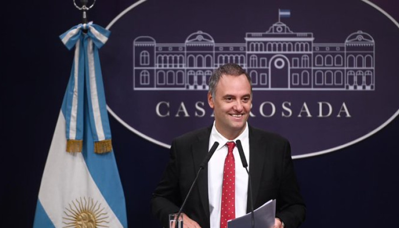 Adorni debe renunciar ya: es hora de invertir la carga de la prueba para los funcionarios públicos