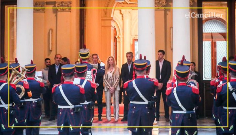 Donde lo simbólico y lo personal tienden a confundirse con lo institucional