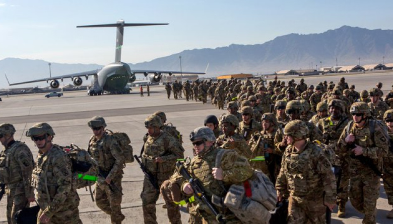 Estados Unidos refuerza masivamente su presencia militar en Oriente Medio!