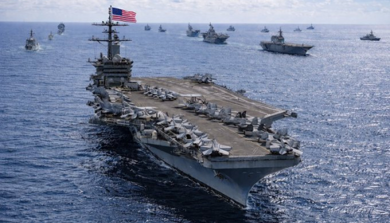 El portaaviones USS Abraham Lincoln lidera el bloqueo en el Estrecho de Ormuz