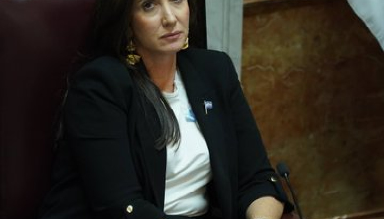 Villarruel estalló en redes por las críticas a su viaje a Santa Cruz