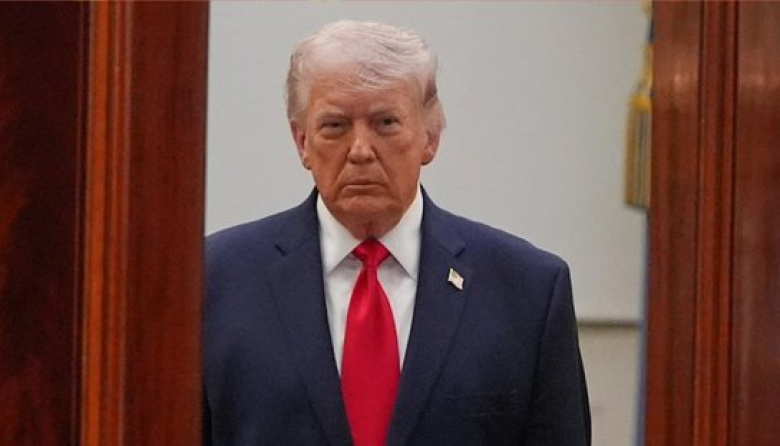Financial Times: Los intentos de Trump por proyectar arrogancia fallan 16 meses después de prometer una “época dorada” para EE.UU.