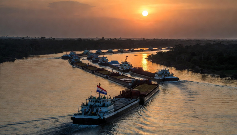 “Van a destruir la marina mercante argentina”: crece la alarma por el avance paraguayo en la Hidrovía