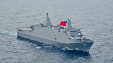 El Yushan-class Landing Platform Dock (LPD) es, efectivamente, el primer buque anfibio de Taiwán