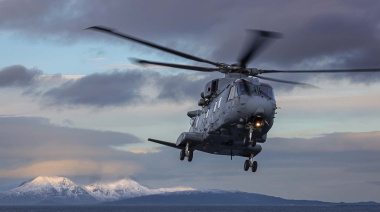 Los Royal Marines del Reino Unido llevaron a cabo incursiones nocturnas de comandos en el Círculo Polar Ártico,