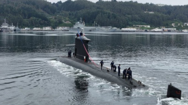 La afirmación que Chile se posiciona como potencia en submarinos es engañosa y delirante