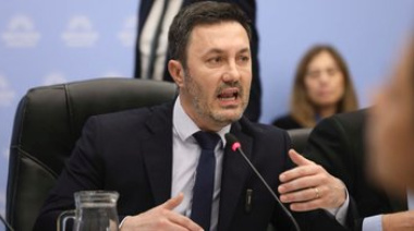 Mentiras y Contradicciones de Luis Petri ante la Comisión de Defensa del Congreso en 2025: Un Análisis Crítico