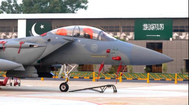 Arabia Saudita Formaliza Solicitud a Pakistán: Entrenamiento de Pilotos de Combate Bajo el Nuevo Pacto SMDA