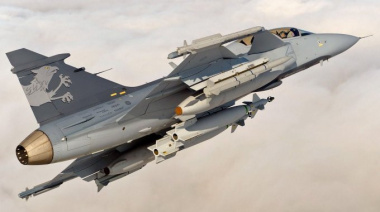 Suecia Reafirma su Soberanía Aérea: La Advertencia de Pål Jonson Ante Violaciones Rusas