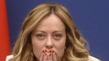 Giorgia Meloni lanza un nuevo desafío a la Unión Europea de Ursula von der Leyen: “Soy Giorgia, soy mujer, soy madre, soy italiana, soy cristiana. ¡Eso no me lo quitarán!”