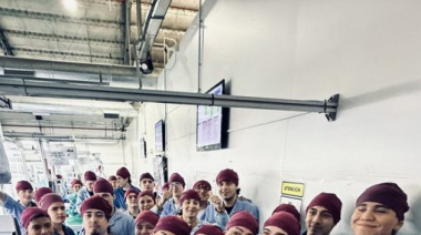 La foto que envejece mal: Milei en Newsan, sonrisas y promesas que terminaron en la calle