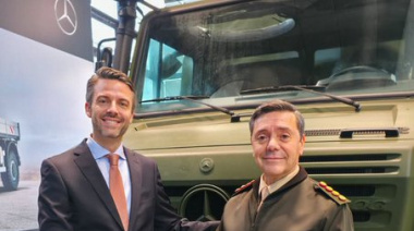 VISITA HISTÓRICA EN ALEMANIA! El ministro de Defensa Carlos Presti conoce la primera unidad del nuevo lote de 48 + 16 Unimog 4000 para las Fuerzas Armadas argentinas