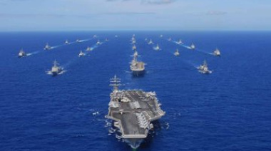 ¡JAMENEI APUNTA DIRECTO AL PORTAAVIONES DE TRUMP! “Más peligroso que una flota de buques de guerra es un arma que puede enviarlos al fondo del mar”