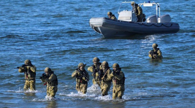 ¡LA OTAN DESPLIEGA SU PUÑO EN EL BÁLTICO! Operación Steadfast Dart 26: 10.000 soldados, 17 buques y desembarco masivo en Schleswig-Holstein frente a la amenaza rusa