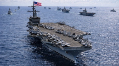 El portaaviones USS Abraham Lincoln lidera el bloqueo en el Estrecho de Ormuz