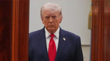 Financial Times: Los intentos de Trump por proyectar arrogancia fallan 16 meses después de prometer una “época dorada” para EE.UU.