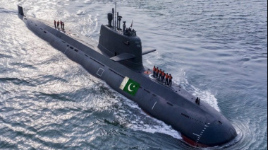 Pakistán Recibe el Primer Submarino de la Clase Hangor de China
