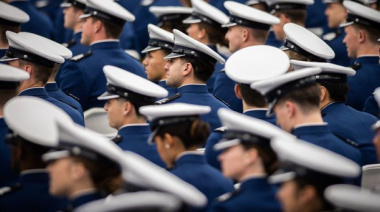 Pete Hegseth bloquea ascensos de nueve coroneles de la Fuerza Aérea y retrasa a más de dos docenas de oficiales superiores