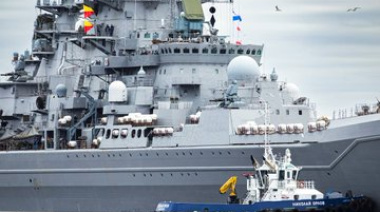 El poderoso crucero nuclear ruso Almirante Nakhimov entra en la fase final de pruebas en el mar