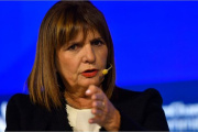 “Los extranjeros van a tener que pagar como en otros países”, pronunciada por la ministra de Seguridad de Argentina, Patricia Bullrich