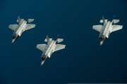 La flota de Voyager de la RAF y la incompatibilidad con el F-35A: Una limitación estratégica