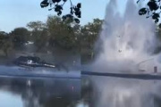 Un helicóptero que combatía un incendio forestal se estrelló en un lago mientras intentaba recoger agua