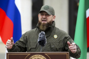 Kadyrov amenaza con capturar a Zelensky "más rápido que Maduro" si recibe la orden