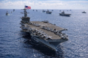 El portaaviones USS Abraham Lincoln lidera el bloqueo en el Estrecho de Ormuz