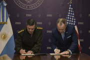 En el Ejército cuestionan el acuerdo firmado por Presti con EE.UU. y le apuntan por mala comunicación