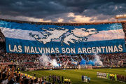 El fútbol argentino grita Malvinas: los estadios se unen bajo un solo paño