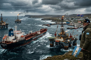 El silencio geopolítico y la logística del despojo: La naviera chilena que busca consolidar el saqueo petrolero en Malvinas