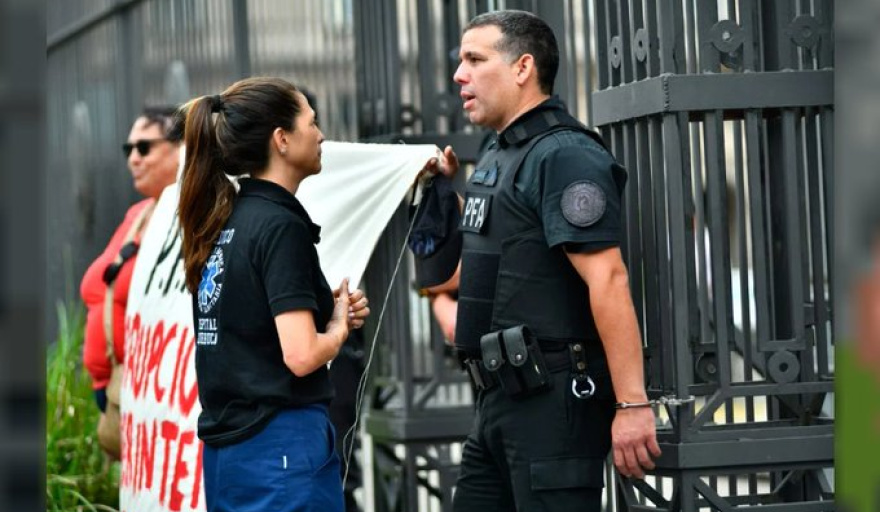 La verdadera seguridad empieza por la dignidad